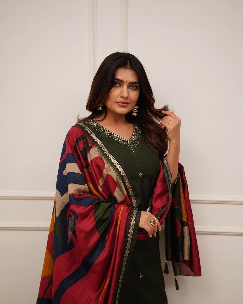 Rayon Kurti Pant Set with Muslin Dupatta